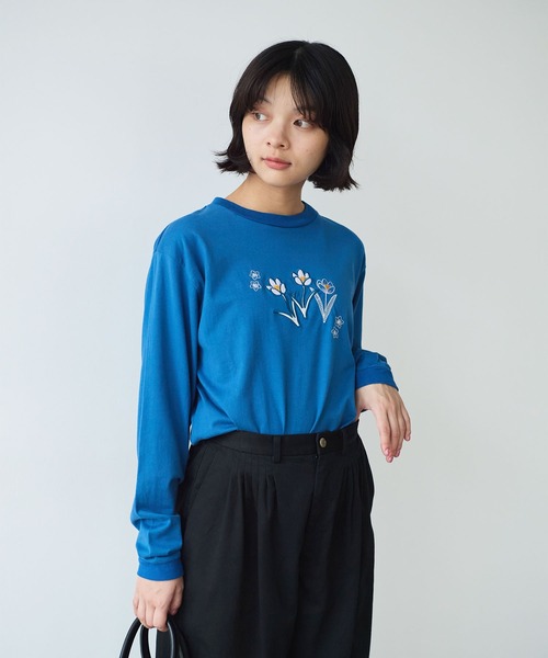 bulle de savon（ビュルデサボン）の「《early spring》クロッカス アップリケ ロンT（Tシャツ/カットソー・レディース・ホワイト/ブルー・FREE）」の14枚目の写真