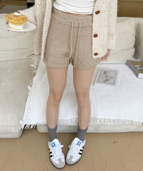 Ada.(エイダ)の「ウエスト紐付き モヘアタッチ ニットショーパン(その他パンツ・レディース・アイボリー/グレー/ベージュ・FREE)」の7枚目の写真