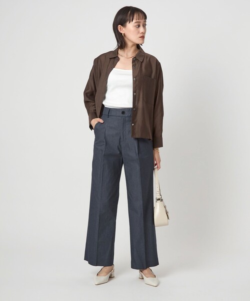 green label relaxing（グリーンレーベルリラクシング）の「［size SHORT/TALLあり］キチントボトムス カバー ワイド パンツ シャンブレー（スラックス・レディース・その他1・SHORT/36/TALL/38/40）」の4枚目の写真