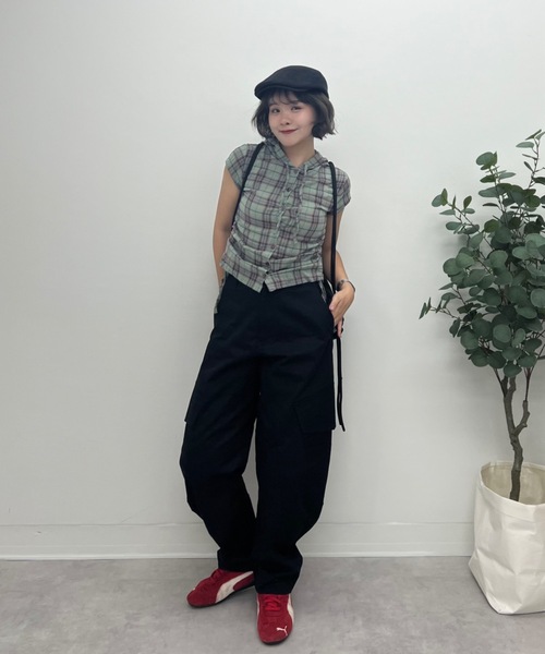 ZOZOMARKET(ゾゾマーケット)の「ZOZOMARKET by tomoka - バレルレッグツイストカーゴ(カーゴパンツ・レディース・ブラック・マルチサイズ)」の6枚目の写真