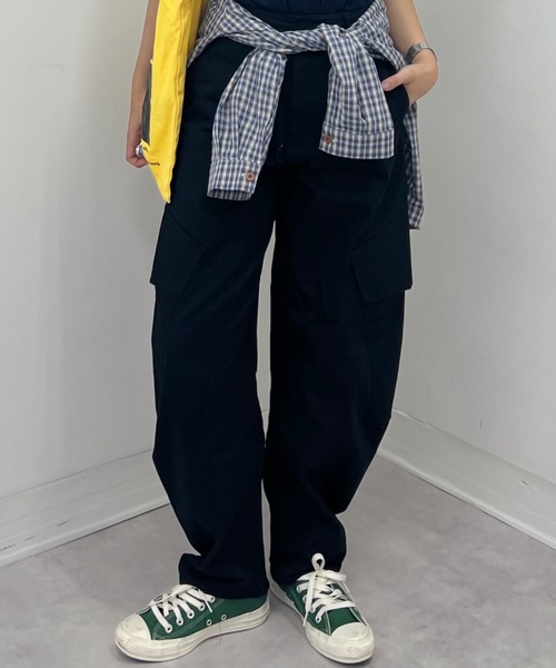 ZOZOMARKET(ゾゾマーケット)の「ZOZOMARKET by tomoka - バレルレッグツイストカーゴ(カーゴパンツ・レディース・ブラック・マルチサイズ)」の11枚目の写真