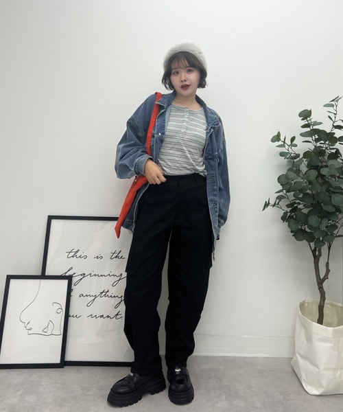 ZOZOMARKET(ゾゾマーケット)の「ZOZOMARKET by tomoka - バレルレッグツイストカーゴ(カーゴパンツ・レディース・ブラック・マルチサイズ)」の17枚目の写真