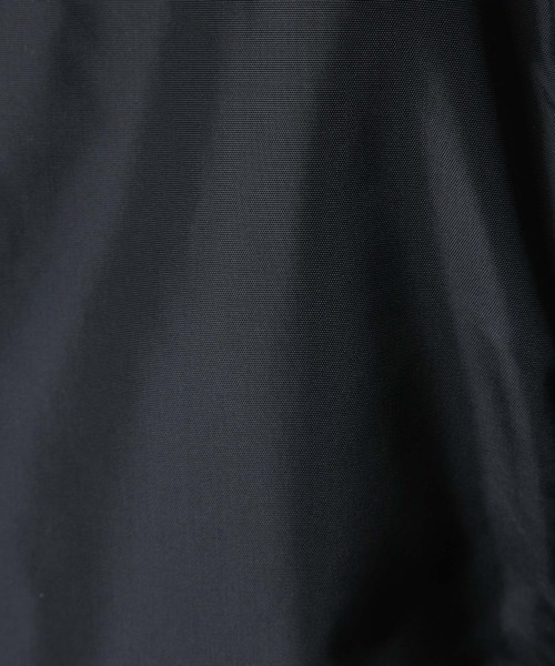 Alpha Industries（アルファインダストリーズ）の「ALPHA INDUSTRIES/別注 ALPHA FLIGHT JACKET（ブルゾン・メンズ・ブラック/カーキ・S/L/M）」の13枚目の写真