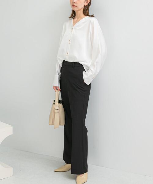 URBAN RESEARCH ROSSO WOMEN（アーバンリサーチ　ロッソ）の「防シワセミフレアパンツ（その他パンツ・レディース・ブラック/グレー・38/40/34/36）」の13枚目の写真