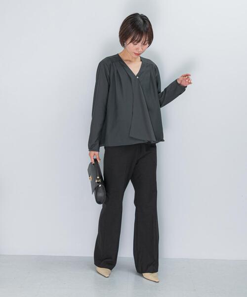 URBAN RESEARCH ROSSO WOMEN（アーバンリサーチ　ロッソ）の「防シワセミフレアパンツ（その他パンツ・レディース・ブラック/グレー・38/40/34/36）」の15枚目の写真