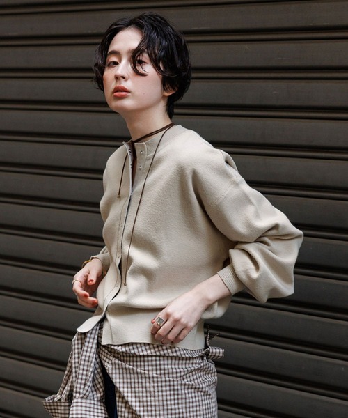 GEORGE'S（ジョージズ）の「スウエットライクカーデ（カーディガン/ボレロ・レディース・レッド/チャコールグレー/グレー/ベージュ/ネイビー/イエロー・MEDIUM/FREE）」の4枚目の写真