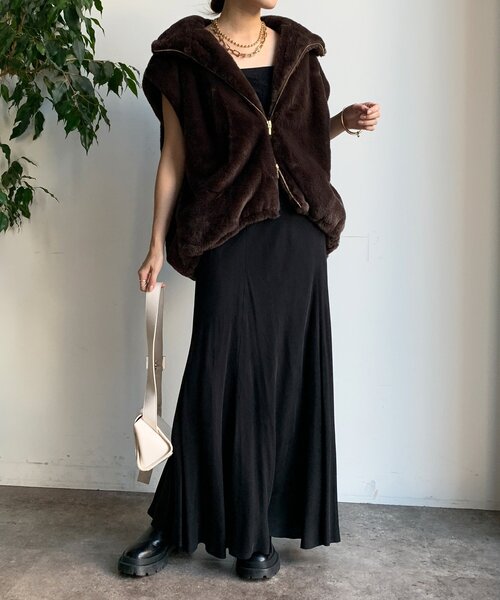 DouDou(ドゥドゥ)の「フェイクミンクフーディージレ(ベスト・レディース・グレイッシュベージュ/ブラウン・FREE)」の3枚目の写真