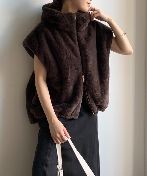 DouDou(ドゥドゥ)の「フェイクミンクフーディージレ(ベスト・レディース・グレイッシュベージュ/ブラウン・FREE)」の11枚目の写真