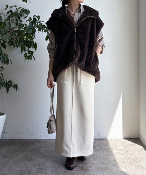 DouDou(ドゥドゥ)の「フェイクミンクフーディージレ(ベスト・レディース・グレイッシュベージュ/ブラウン・FREE)」の13枚目の写真