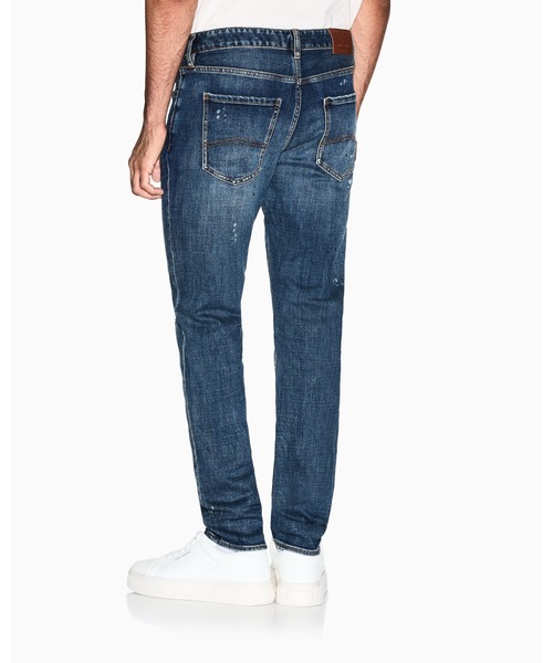 ARMANI EXCHANGE(アルマーニエクスチェンジ)の「【A|X アルマーニ エクスチェンジ】ブルーウォッシュデニムパンツ_J14 SLIM(デニムパンツ・メンズ・インディゴブルー・28inch/29inch/30inch/31inch/32inch/33inch/34inch/36inch)」の2枚目の写真