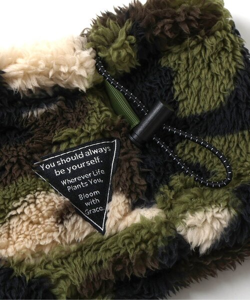 BREEZE（ブリーズ）の「フリースボアネックウォーマー（ネックウォーマー/スヌード・キッズ・ブラック/カーキ/レインボー/ネイビー・95/120/140）」の9枚目の写真