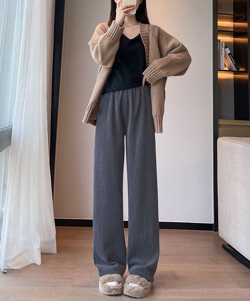 DAY CLOSET(デイ クローゼット)の「【裏起毛/大きいサイズ有】ゆったりワイドシルエット。ケーブル編み風リラックスイージーパンツ(スウェットパンツ・レディース・ホワイト/ブラック/ダークグレー・M/XL/L/S)」の15枚目の写真