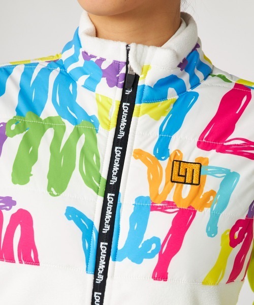 Loudmouth（ラウドマウス）の「LOUDMOUTH ラウドマウス ゴルフウェア 中綿入り ストレッチ 総柄 ハイネック フルジップ フリースベスト（ベスト・レディース・オレンジ系その他/ホワイト系その他・LL/L/M/S）」の6枚目の写真
