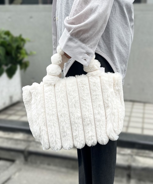 ALTROSE（アルトローズ）の「【ALTROSE】アルトローズ 2way ファートートバック ショルダー（トートバッグ・レディース・ブラウン/ブラック/オフホワイト/グレイッシュブルー・FREE）」の2枚目の写真