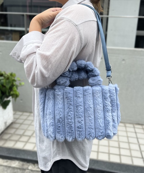 ALTROSE（アルトローズ）の「【ALTROSE】アルトローズ 2way ファートートバック ショルダー（トートバッグ・レディース・ブラウン/ブラック/オフホワイト/グレイッシュブルー・FREE）」の4枚目の写真