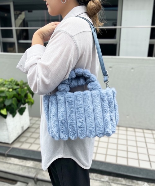 ALTROSE（アルトローズ）の「【ALTROSE】アルトローズ 2way ファートートバック ショルダー（トートバッグ・レディース・ブラウン/ブラック/オフホワイト/グレイッシュブルー・FREE）」の9枚目の写真