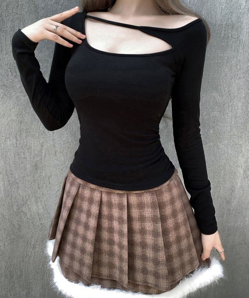VEILA(ヴェイラ)の「カットアウトトップス(Tシャツ/カットソー・レディース・ブラック/ホワイト・フリー)」の16枚目の写真