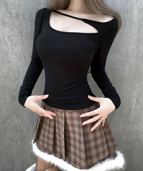 VEILA(ヴェイラ)の「カットアウトトップス(Tシャツ/カットソー・レディース・ブラック/ホワイト・フリー)」の17枚目の写真