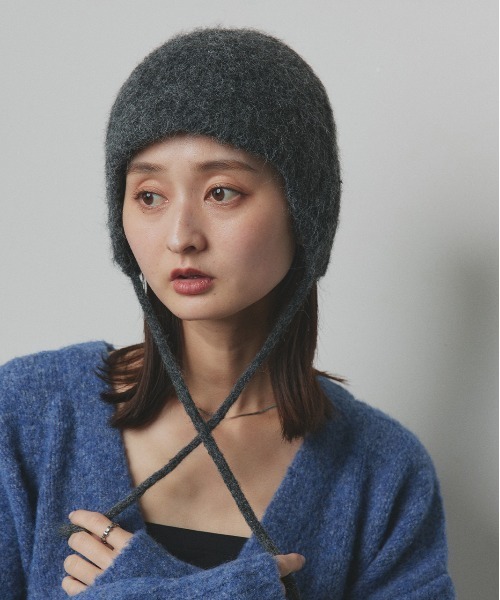 ad thie(アドティエ)の「イヤーフラップ ニットキャップ(ニットキャップ/ビーニー・レディース・チャコール/ブラウン/ブラック/ベージュ・FREE)」の3枚目の写真
