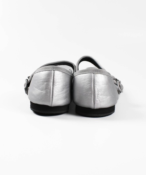 chausser(ショセ)の「【KS】【TRAVEL SHOES by chausser/トラベルシューズバイショセ】ワンストラップ シューズ(ローファー・レディース・シルバー/ブラック・36/37/38/39)」の5枚目の写真