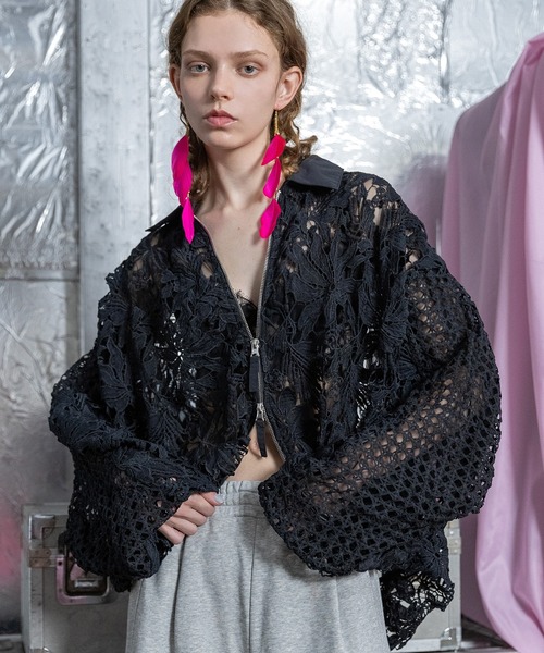 AULA AILA（アウラアイラ）の「レースバルーンブルゾン（ブルゾン・レディース・ホワイト/ブラック/ピンク・0）」の3枚目の写真
