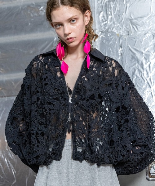 AULA AILA（アウラアイラ）の「レースバルーンブルゾン（ブルゾン・レディース・ホワイト/ブラック/ピンク・0）」の6枚目の写真