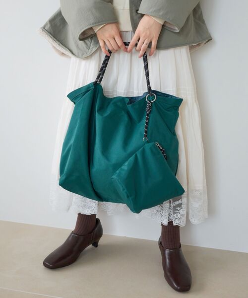 le.coeur blanc(ルクールブラン)の「【撥水】ナイロンパッカブルトートバッグ(トートバッグ・レディース・ブラック系その他/ブラック/ブラウン/ベージュ/ブラック系その他3/グリーン・FREE)」の6枚目の写真