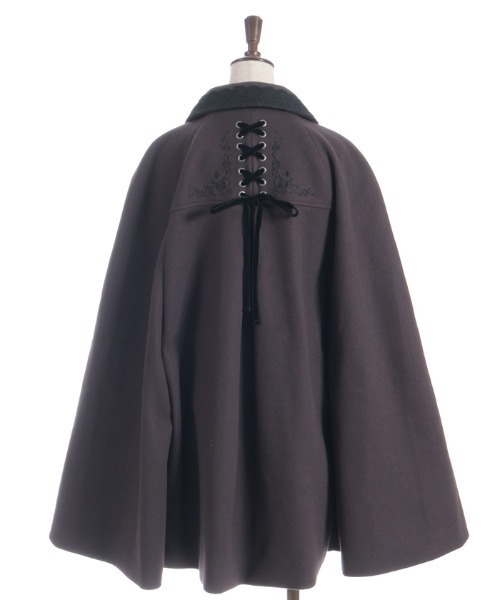 axes femme（アクシーズファム）の「ダブルボタンケープコート（ダッフルコート・レディース・チャコール/ホワイト/ワイン・FREE）」の13枚目の写真