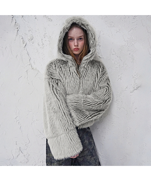 AVANDRESS(アバンドレス )の「Champagne Fur Jacket LIGHT GREY(ムートンコート・レディース・ライトグレー・FREE)」の1枚目の写真