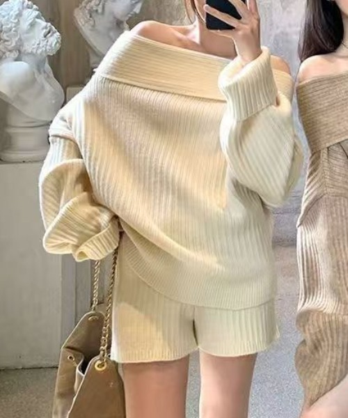 gossip!ロサンゼルス(ゴシップロサンゼルス)の「オーバーサイズ オフショルニットセットアップ(ニット/セーター・レディース・グレー/オフホワイト/ベージュ・FREE)」の7枚目の写真
