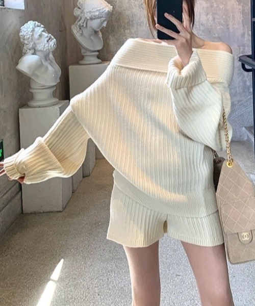 gossip!ロサンゼルス(ゴシップロサンゼルス)の「オーバーサイズ オフショルニットセットアップ(ニット/セーター・レディース・グレー/オフホワイト/ベージュ・FREE)」の5枚目の写真