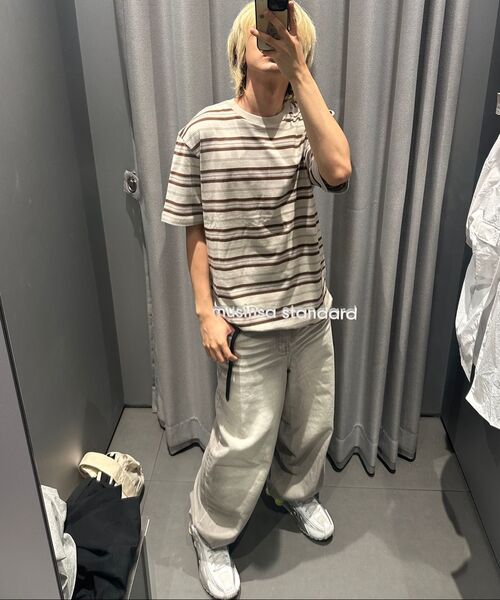 MUSINSA STANDARD（ムシンサスタンダード）の「マルチストライプリラックスドTシャツ3 [クリーム]（Tシャツ/カットソー・メンズ・その他・MEDIUM/LARGE/SMALL/X-LARGE/XX-LARGE/XXX-LARGE）」の4枚目の写真