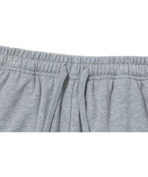 WOOALONG(ウアロン)の「(起毛)Signature relax wide pants - GREY(スウェットパンツ・レディース・ライトグレー・LARGE/MEDIUM/SMALL)」の4枚目の写真
