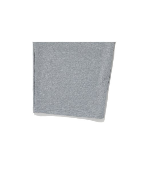 WOOALONG(ウアロン)の「(起毛)Signature relax wide pants - GREY(スウェットパンツ・レディース・ライトグレー・LARGE/MEDIUM/SMALL)」の8枚目の写真