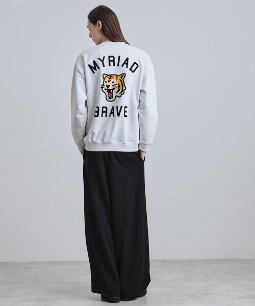 tk.TAKEO KIKUCHI（ティーケータケオキクチ）の「とらフロッキースウェット（スウェット・メンズ・ブラウン系その他/ライトグレー/ブラック・04/03/02）」の7枚目の写真