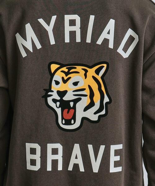 tk.TAKEO KIKUCHI（ティーケータケオキクチ）の「とらフロッキースウェット（スウェット・メンズ・ブラウン系その他/ライトグレー/ブラック・04/03/02）」の12枚目の写真