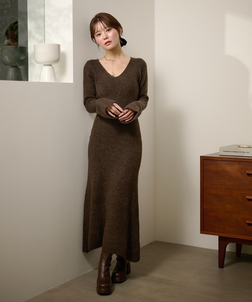 LAULEN(ローレン)の「drape poncho knit set up /ドレープポンチョニットセットアップ(セットアップ・レディース・ブラウン/グレー/ベージュ・FREE)」の7枚目の写真