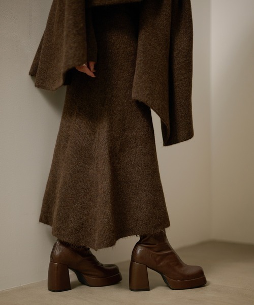 LAULEN(ローレン)の「drape poncho knit set up /ドレープポンチョニットセットアップ(セットアップ・レディース・ブラウン/グレー/ベージュ・FREE)」の16枚目の写真
