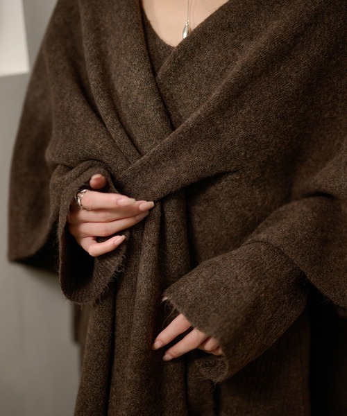 LAULEN(ローレン)の「drape poncho knit set up /ドレープポンチョニットセットアップ(セットアップ・レディース・ブラウン/グレー/ベージュ・FREE)」の17枚目の写真