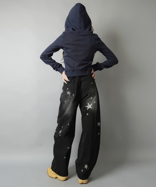 SPINNS(スピンズ)の「今っぽ☆“タイト×ショート丈”美シルエットパーカー(パーカー・レディース・杢グレー/ネイビー/ピンク/ブラック/グレー系その他・ONESIZE)」の13枚目の写真