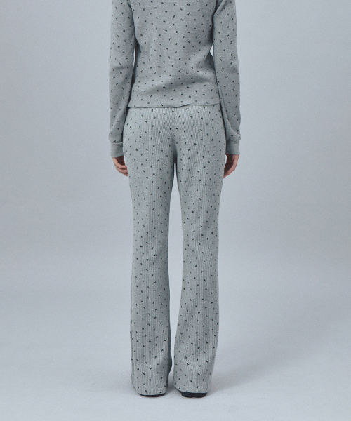 Rest&Recreation(レストアンドレクリエーション)の「RR PATTERN FLARE PANTS - GREY(その他パンツ・レディース・その他・ONE)」の5枚目の写真