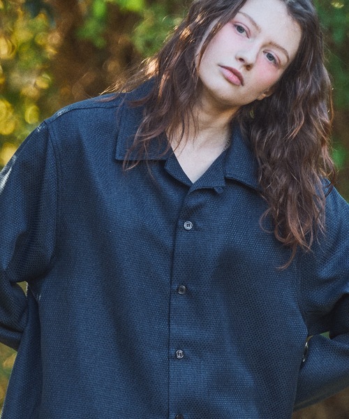 CASPER JOHN（キャスパージョン）の「Imitation butcher linen shirts/イミテーションブッチャーリネンシャツ（シャツ/ブラウス・メンズ・マスタード/ネイビー/ベージュ/チャコールグレー・SMALL/X-SMALL/LARGE/MEDIUM）」の3枚目の写真