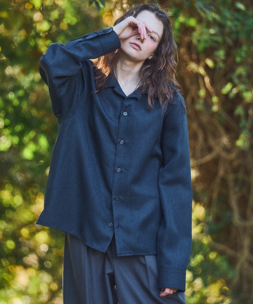 CASPER JOHN（キャスパージョン）の「Imitation butcher linen shirts/イミテーションブッチャーリネンシャツ（シャツ/ブラウス・メンズ・マスタード/ネイビー/ベージュ/チャコールグレー・SMALL/X-SMALL/LARGE/MEDIUM）」の15枚目の写真