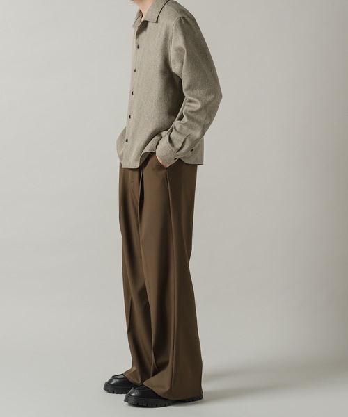 CASPER JOHN（キャスパージョン）の「Imitation butcher linen shirts/イミテーションブッチャーリネンシャツ（シャツ/ブラウス・メンズ・マスタード/ネイビー/ベージュ/チャコールグレー・SMALL/X-SMALL/LARGE/MEDIUM）」の21枚目の写真