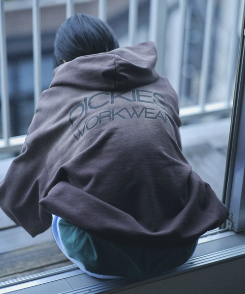 Dickies(ディッキーズ)の「【Dickies(R) x SEDAN ALL-PURPOSE(R)】Faded Washed Hoodie(パーカー・メンズ・ダークブラウン/チャコールグレー・SMALL/MEDIUM/LARGE/X-LARGE)」の10枚目の写真