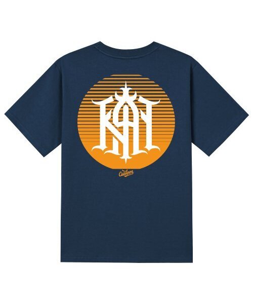 KAN6312(カン6312)の「KTN0158 カンカスタムシンボル 半袖Tシャツ - ネイビー(Tシャツ/カットソー・メンズ・その他・SMALL/MEDIUM/LARGE/X-LARGE)」の1枚目の写真