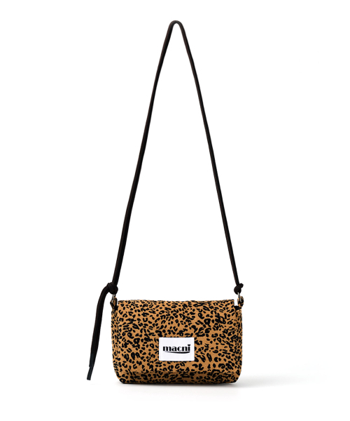 MACNI(マクニ)の「LEOPARD STRING CROSS BAG BROWN(メッセンジャーバッグ・レディース・その他・FREE)」の4枚目の写真