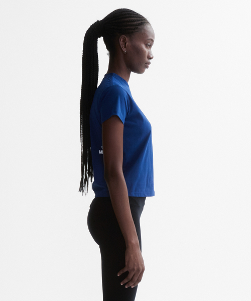 MENASOO(ミナス)の「VENODE Runfree Crop Tshirts_Blue (Crop Fit)(Tシャツ/カットソー・レディース・ブルー・1/2)」の4枚目の写真