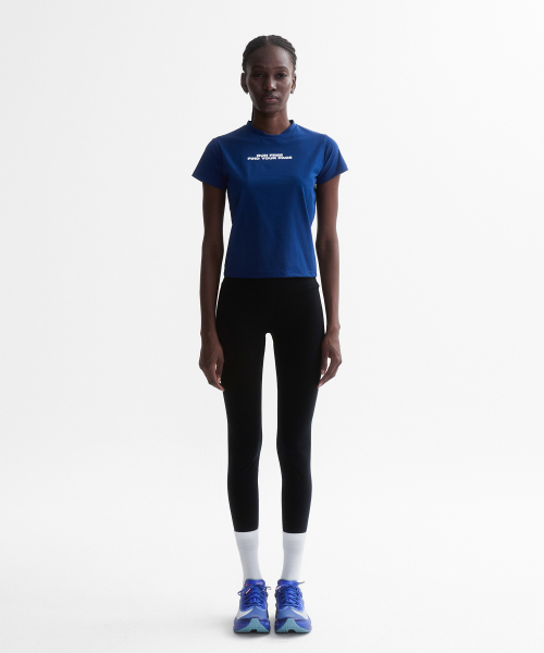 MENASOO(ミナス)の「VENODE Runfree Crop Tshirts_Blue (Crop Fit)(Tシャツ/カットソー・レディース・ブルー・1/2)」の6枚目の写真
