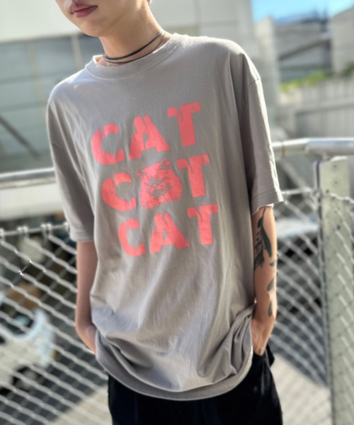 MILKBOY(ミルクボーイ)の「CAT CAT CAT Tシャツ(Tシャツ/カットソー・レディース・C/B/A・M/L)」の2枚目の写真